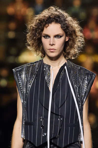 Look 117